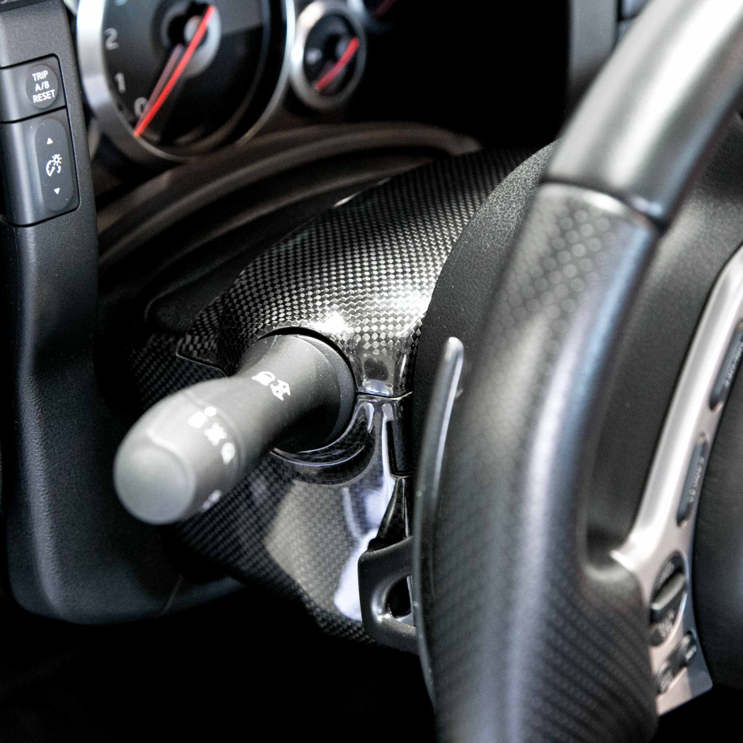 2009-2014 NISSAN GTR R35 Carbon Fiber STEERING COLUMN SURROUND TRIM (4 PCS)