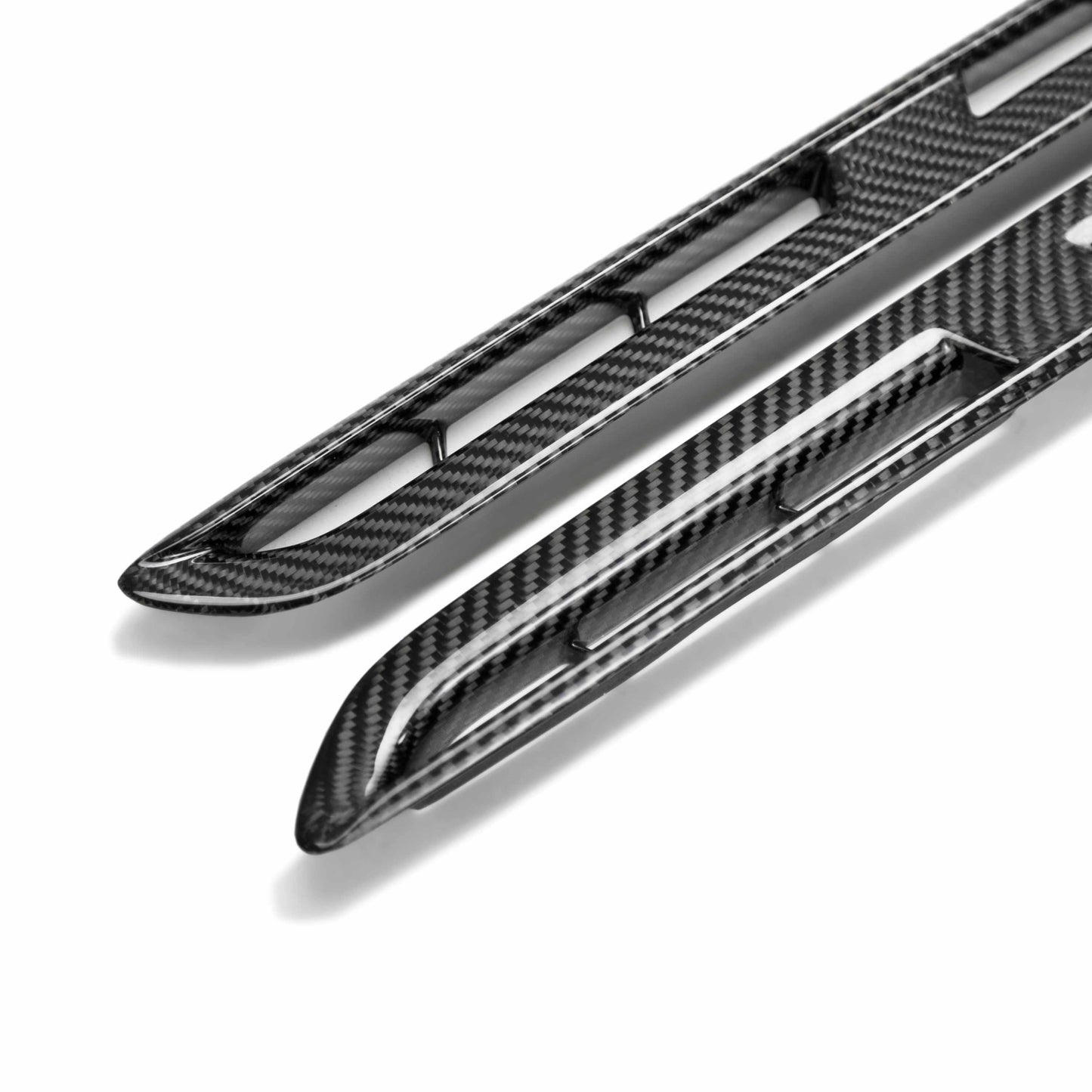 2009-2010 NISSAN GTR R35 Carbon Fiber FENDER DUCTS (Pair)