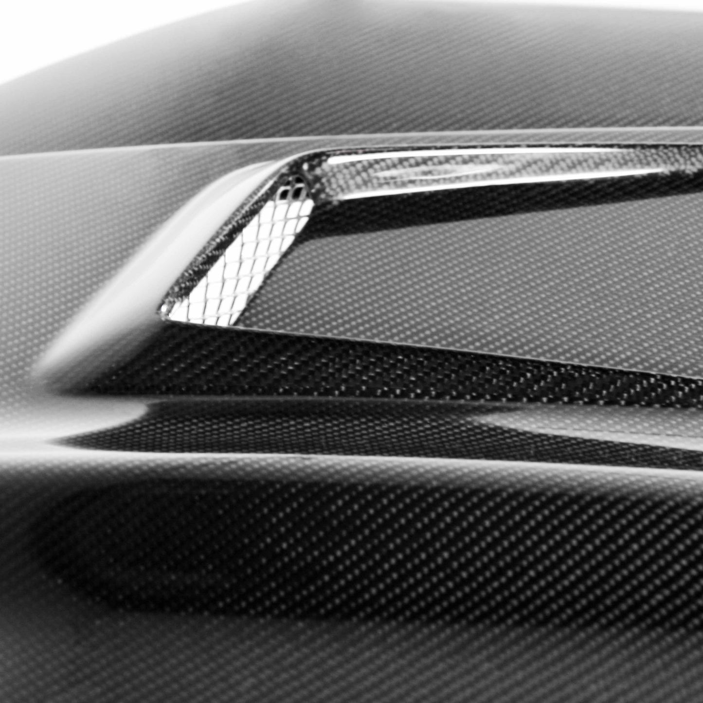 2008-2011 MERCEDES C-CLASS (AMG 63 ONLY) GT Carbon Fiber HOOD
