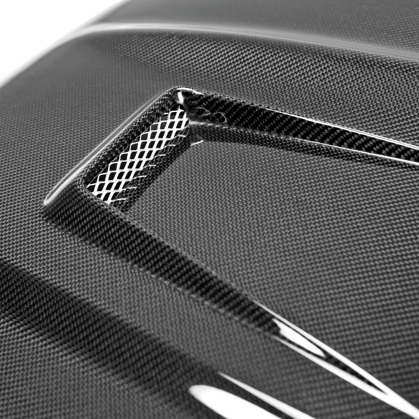 2008-2011 MERCEDES C-CLASS GT Carbon Fiber HOOD